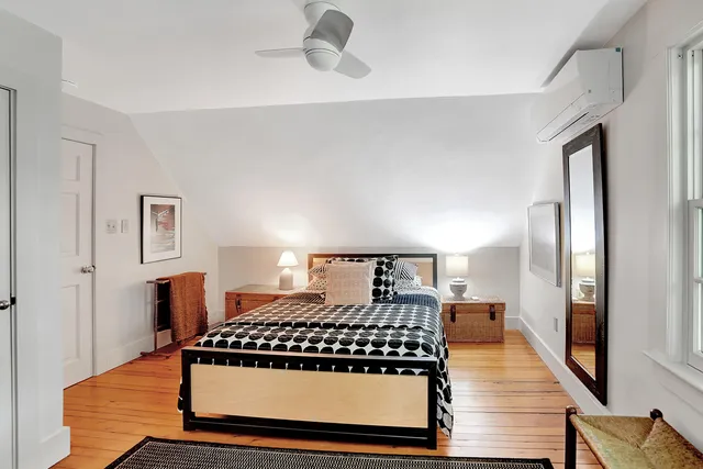 $4,950,000 | 124 Old Farm Road, Unit 122 116, Chilmark, MA 02535