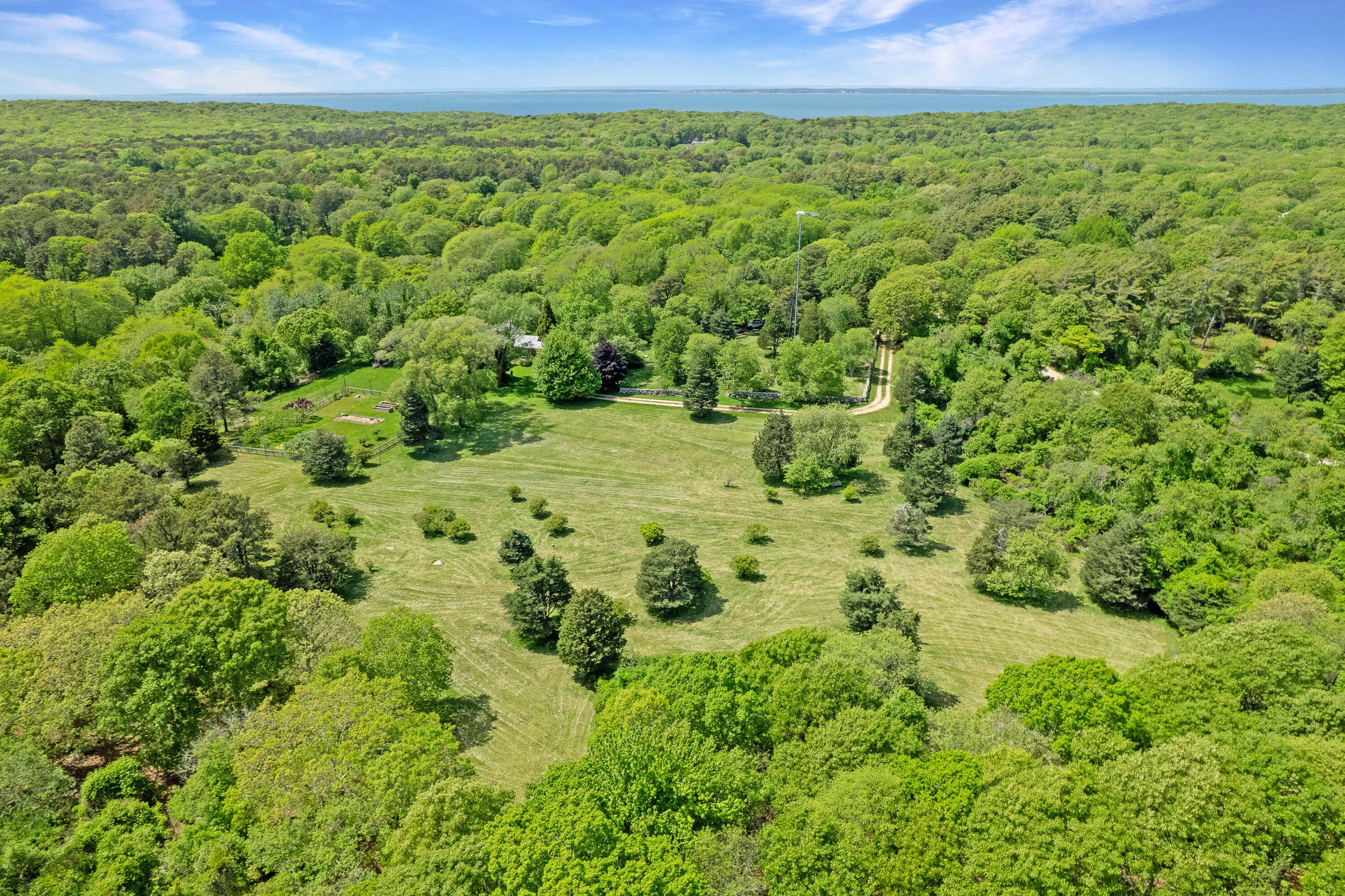 124 Old Farm Road, Unit 122 116 Chilmark, MA 02535 - Photo 34 of 34 124 Old Farm Rd-24