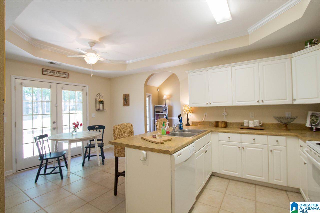 141 Horseshoe Circle Alabaster, AL 35007 - Photo 12 of 34