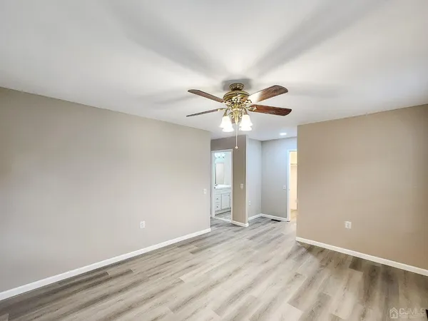 $2,500 | 3 D John Adams Court, Monroe Township, NJ 08831