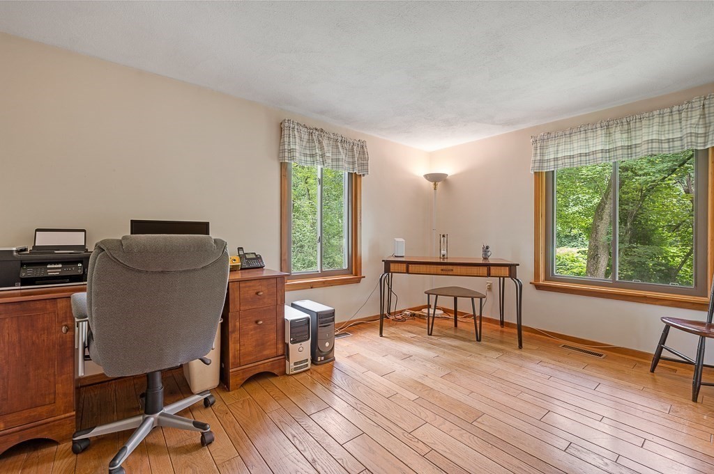 32 Parker Road Framingham, MA 01702 - Photo 23 of 42