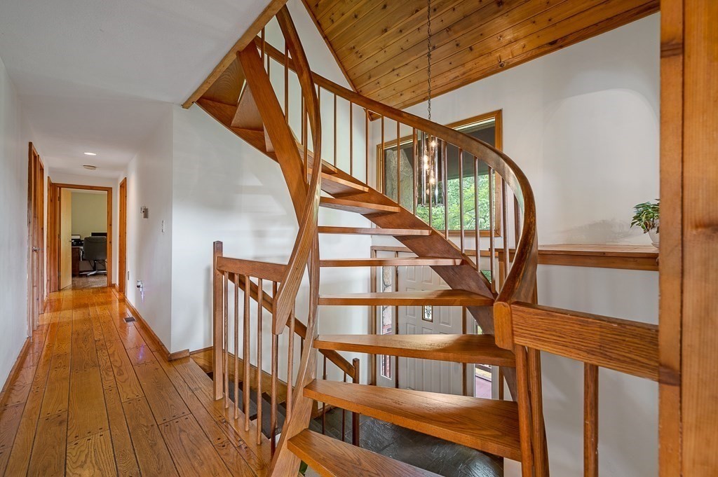 32 Parker Road Framingham, MA 01702 - Photo 26 of 42