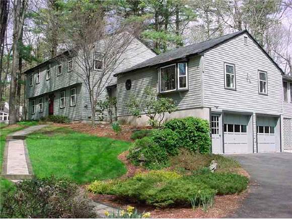 32 Wash Pond Road Hampstead, NH 03841 - Photo 1 of 5