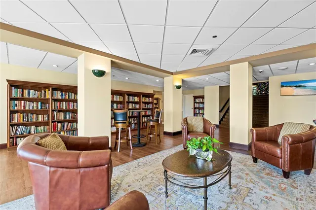 $2,250 | 1715 Whitehall Drive, Unit 105, Davie, FL 33324