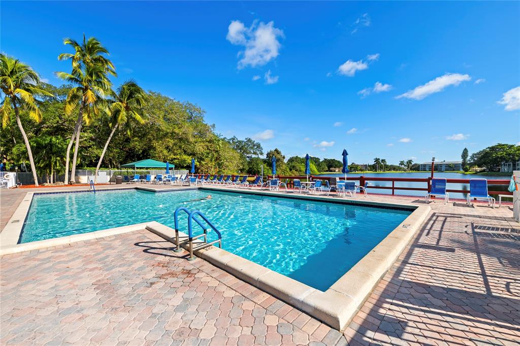 1715 Whitehall Drive, Unit 105 Davie, FL 33324 - Photo 19 of 24