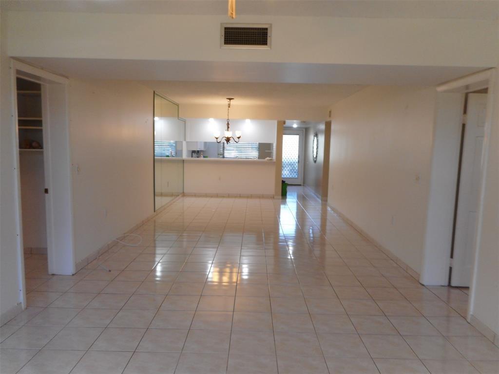 1715 Whitehall Drive, Unit 105 Davie, FL 33324 - Photo 4 of 24