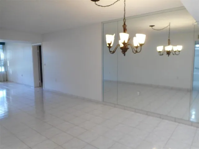 $2,250 | 1715 Whitehall Drive, Unit 105, Davie, FL 33324