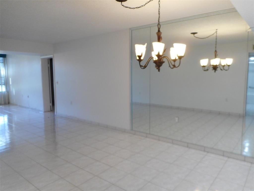 1715 Whitehall Drive, Unit 105 Davie, FL 33324 - Photo 7 of 24