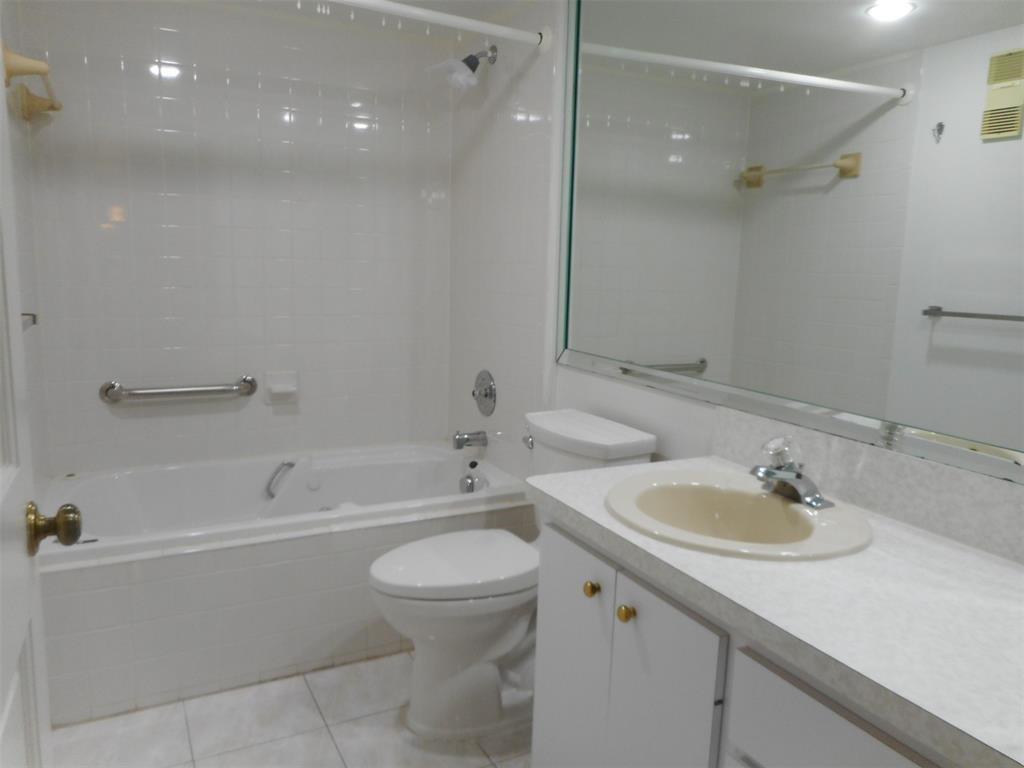 1715 Whitehall Drive, Unit 105 Davie, FL 33324 - Photo 9 of 24