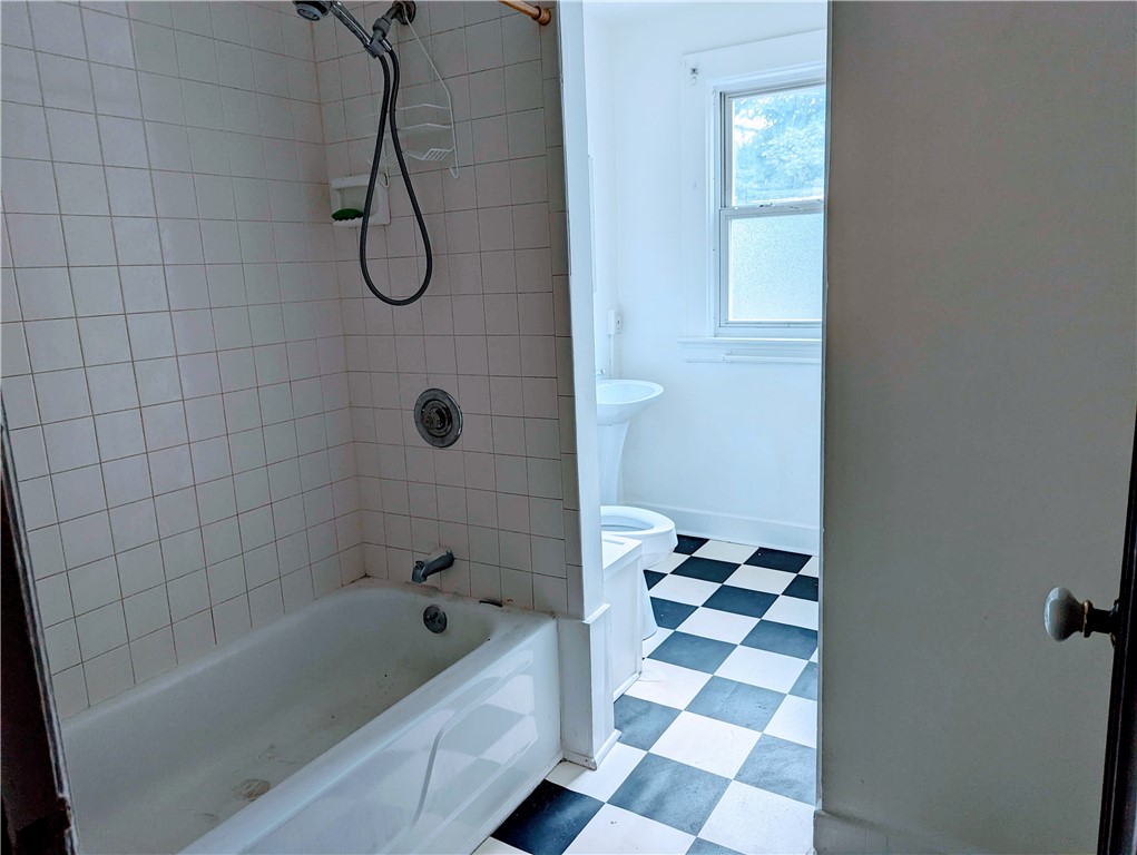 150 Parkdale Terrace Rochester, NY 14615 - Photo 23 of 28