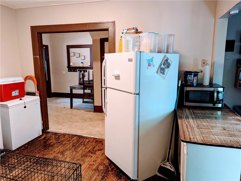 150 Parkdale Terrace Rochester, NY 14615 - Photo 7 of 28