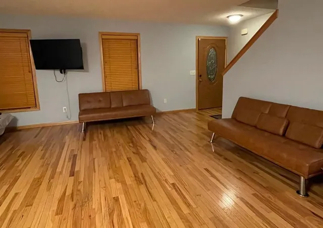 $285,000 | 36 Winnipeg Avenue West, St. Paul, MN 55117