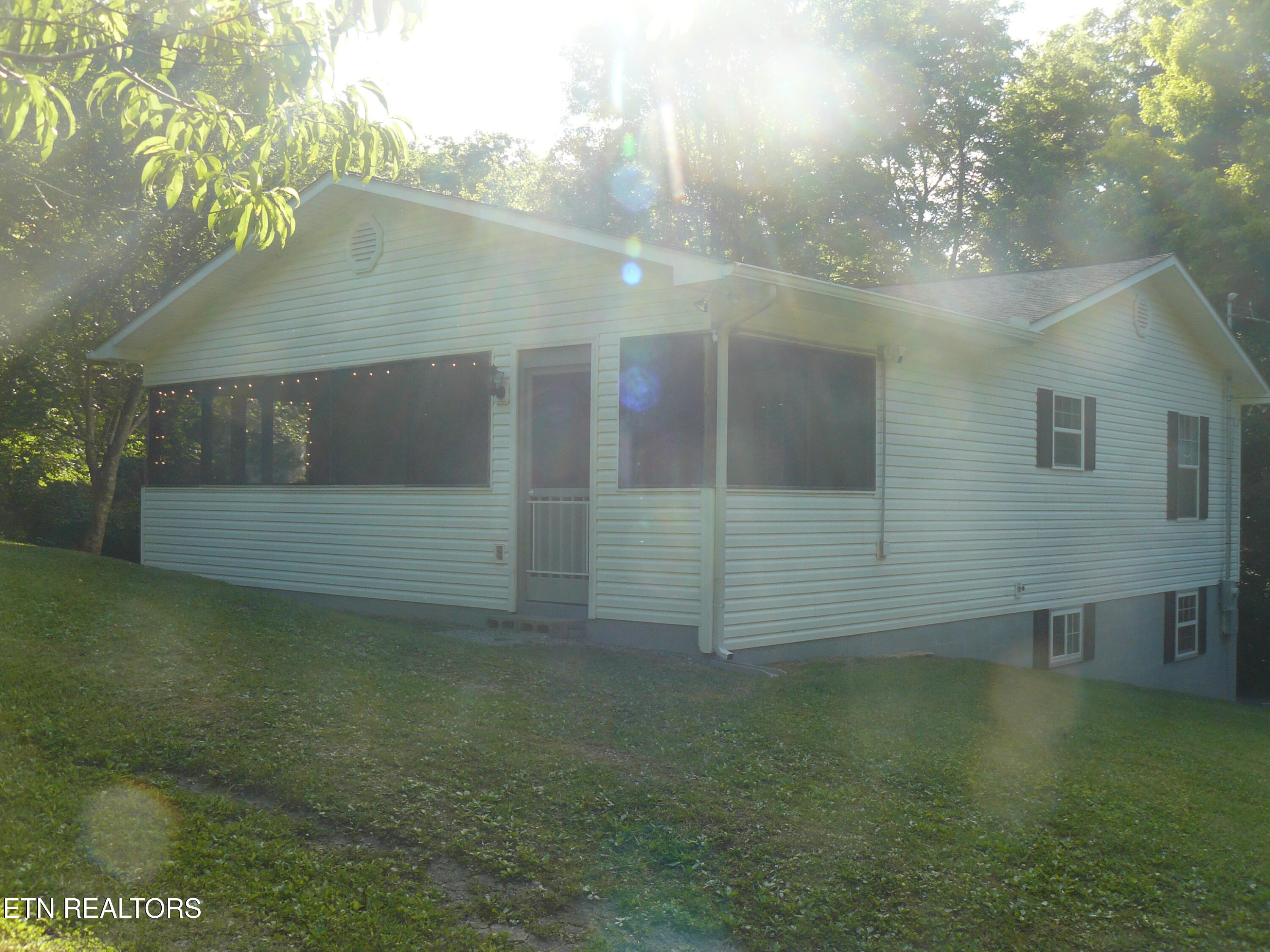 311 Greever Hollow Road Tazewell, TN 37879 - Photo 5 of 34 P1430558