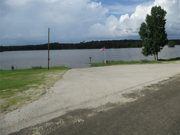 $35,000 | 387 Birch Drive, Onalaska, TX 77360