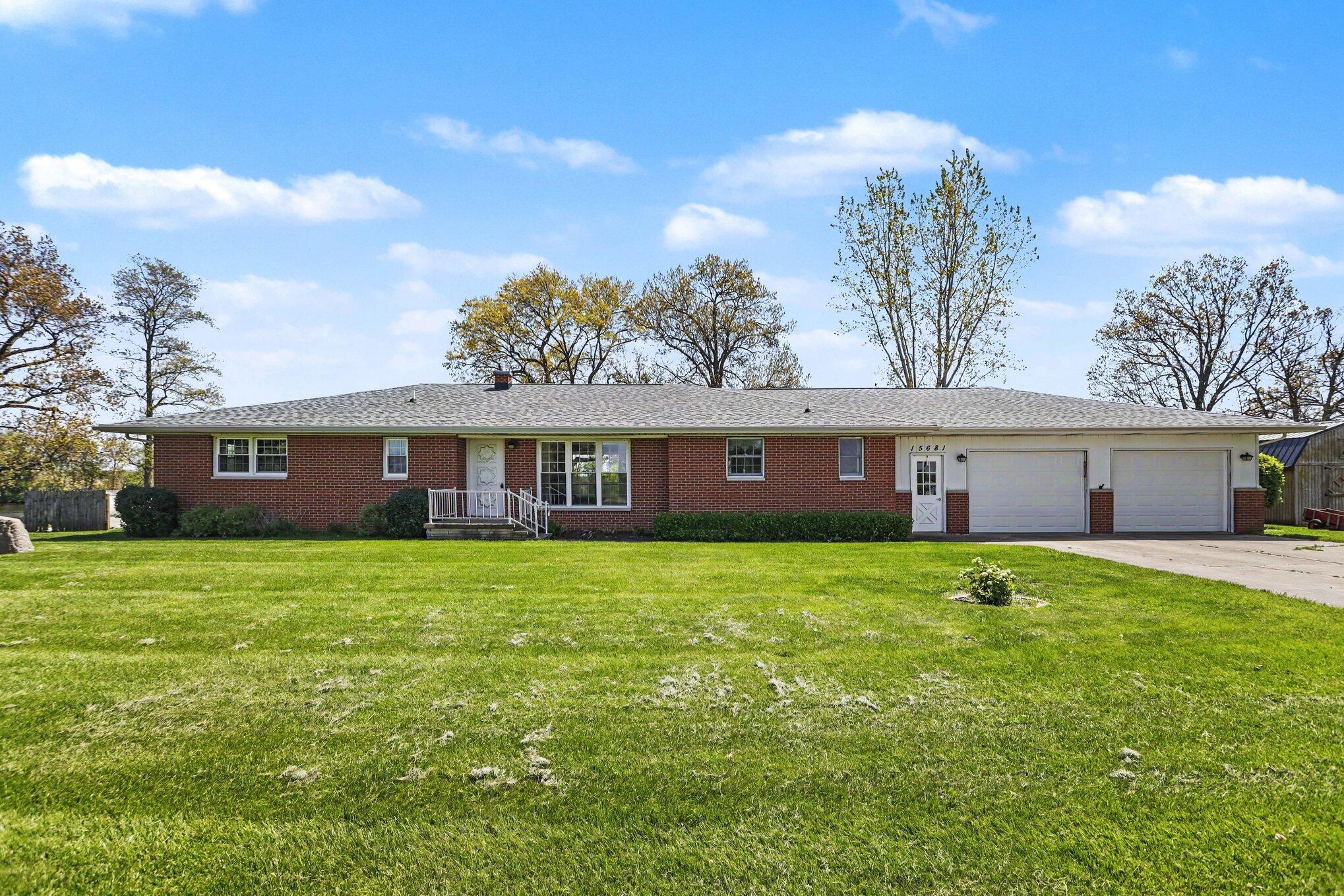 15681 River Heights Road Constantine, MI 49042 - Photo 1 of 23 016_file_3801