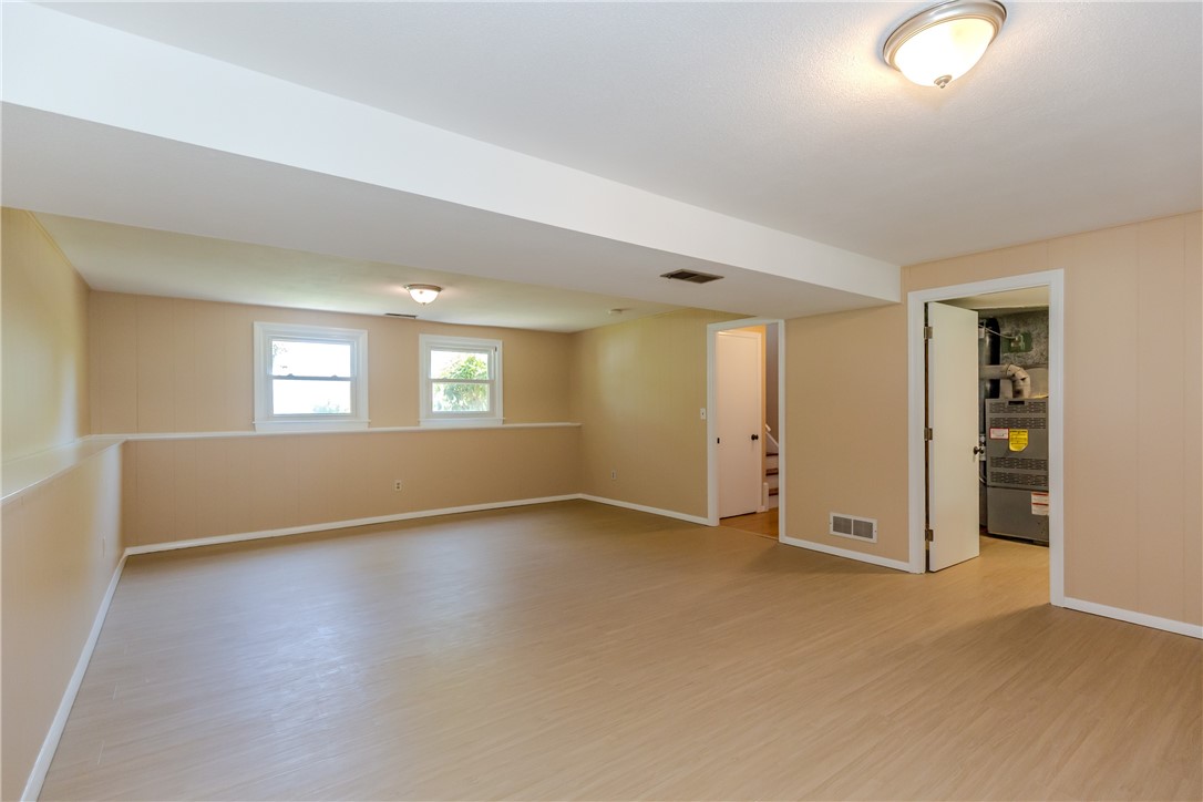 26 Seneca Road Portsmouth, RI 02871 - Photo 32 of 44 Lower level family room