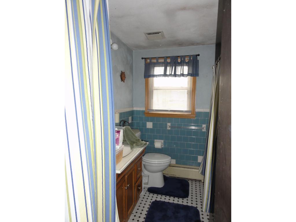 20 Peter Merrimack, NH 03054 - Photo 3 of 11