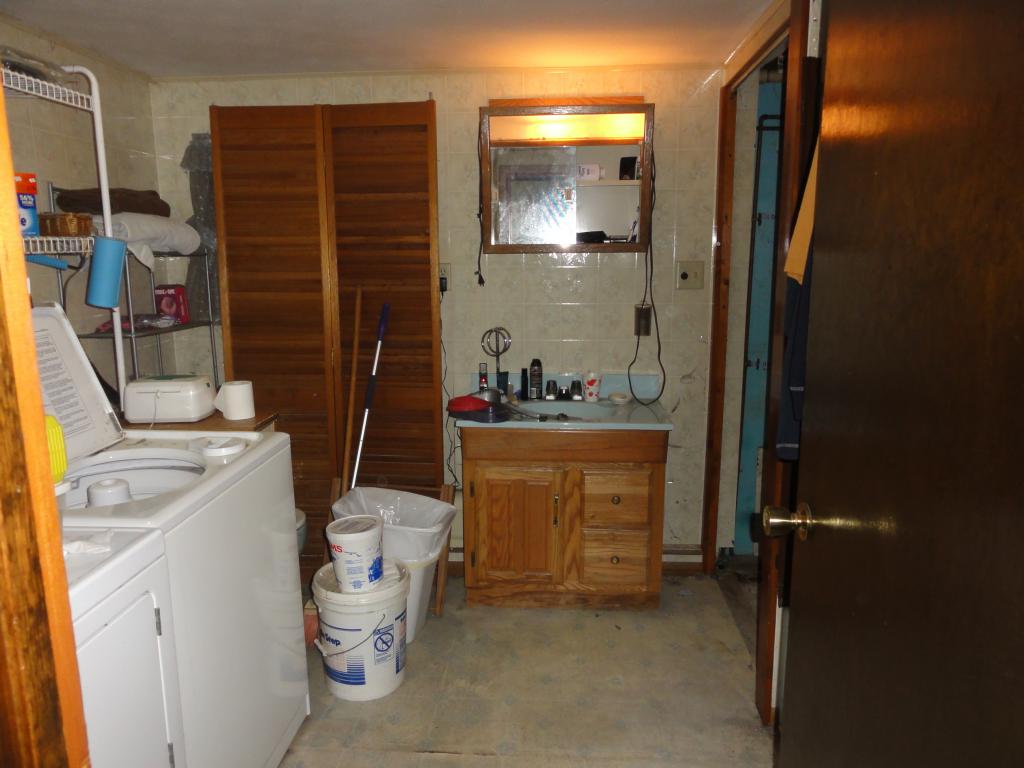 20 Peter Merrimack, NH 03054 - Photo 8 of 11