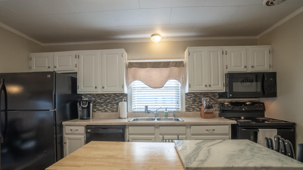 8 Marie Street Gray, ME 04039 - Photo 10 of 27 Marie 22