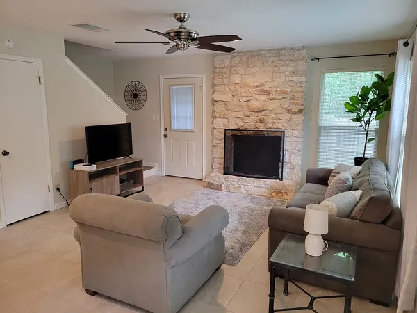 $1,795 | 1401 Camp Craft Road, Unit C, Austin, TX 78746