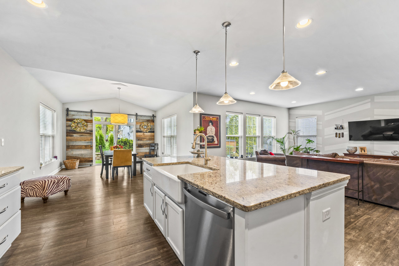 1251 West Thomas Road Wheaton, IL 60187 - Photo 19 of 57 Gallery Image 19