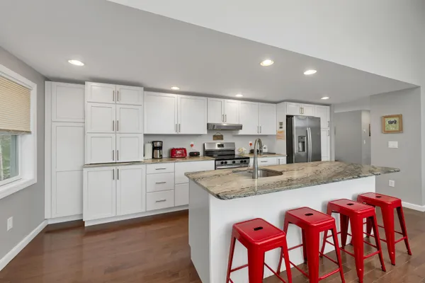 $885,000 | 180 Varney Road, Barnstead, NH 03225