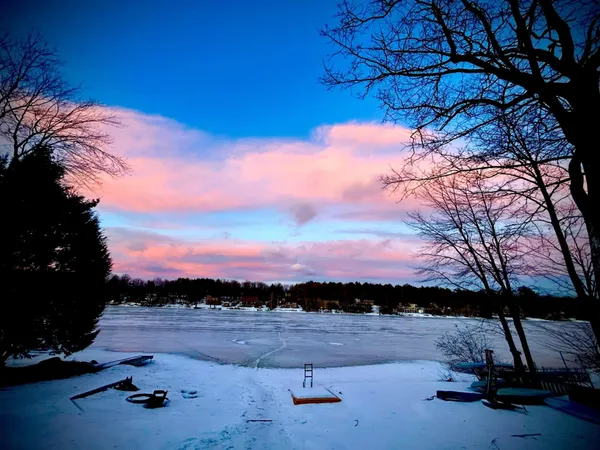 $885,000 | 180 Varney Road, Barnstead, NH 03225