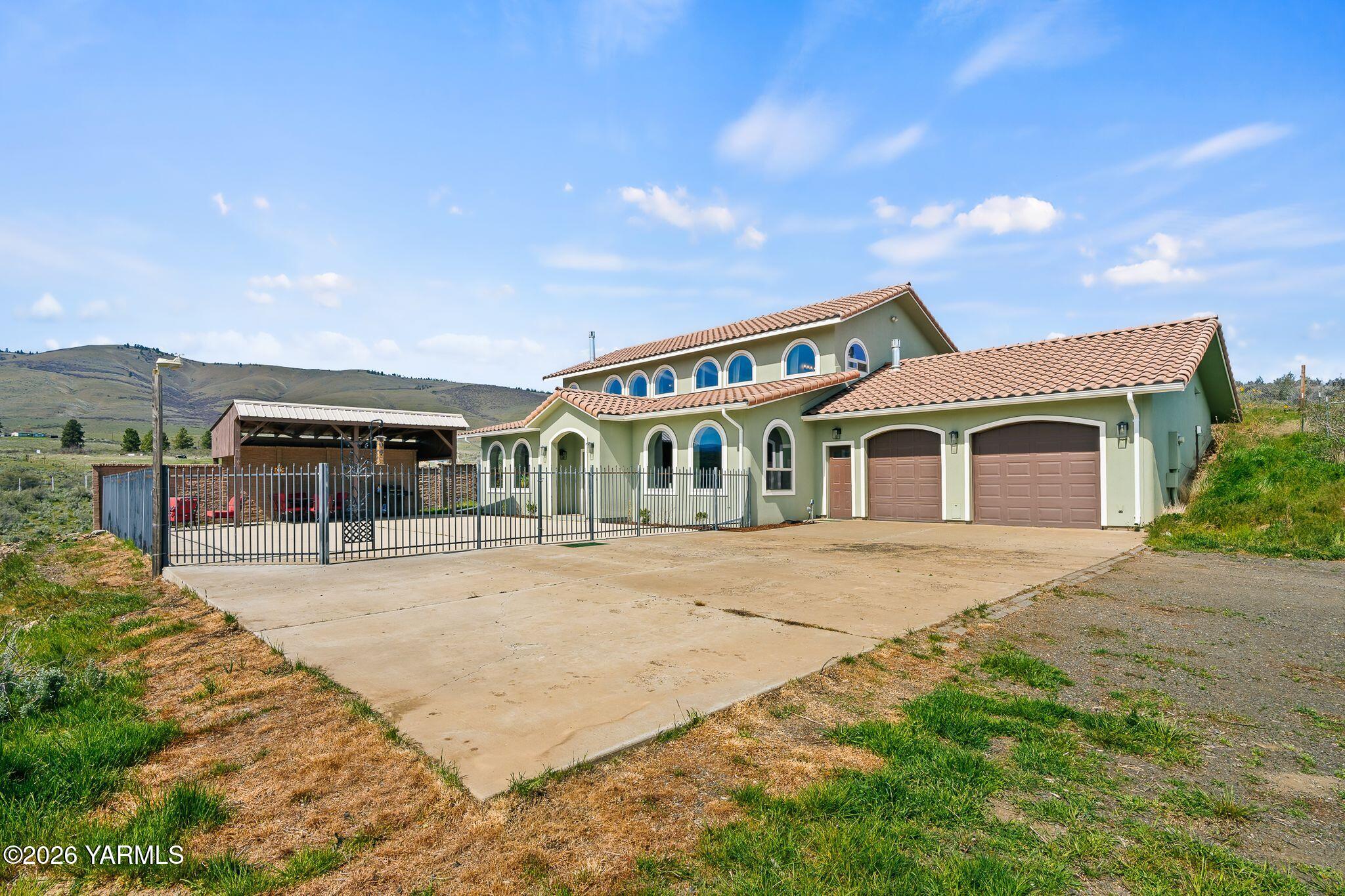 2131 Fork Road South Yakima, WA 98903 - Photo 2 of 49 20_2131 South Fork Rd-3