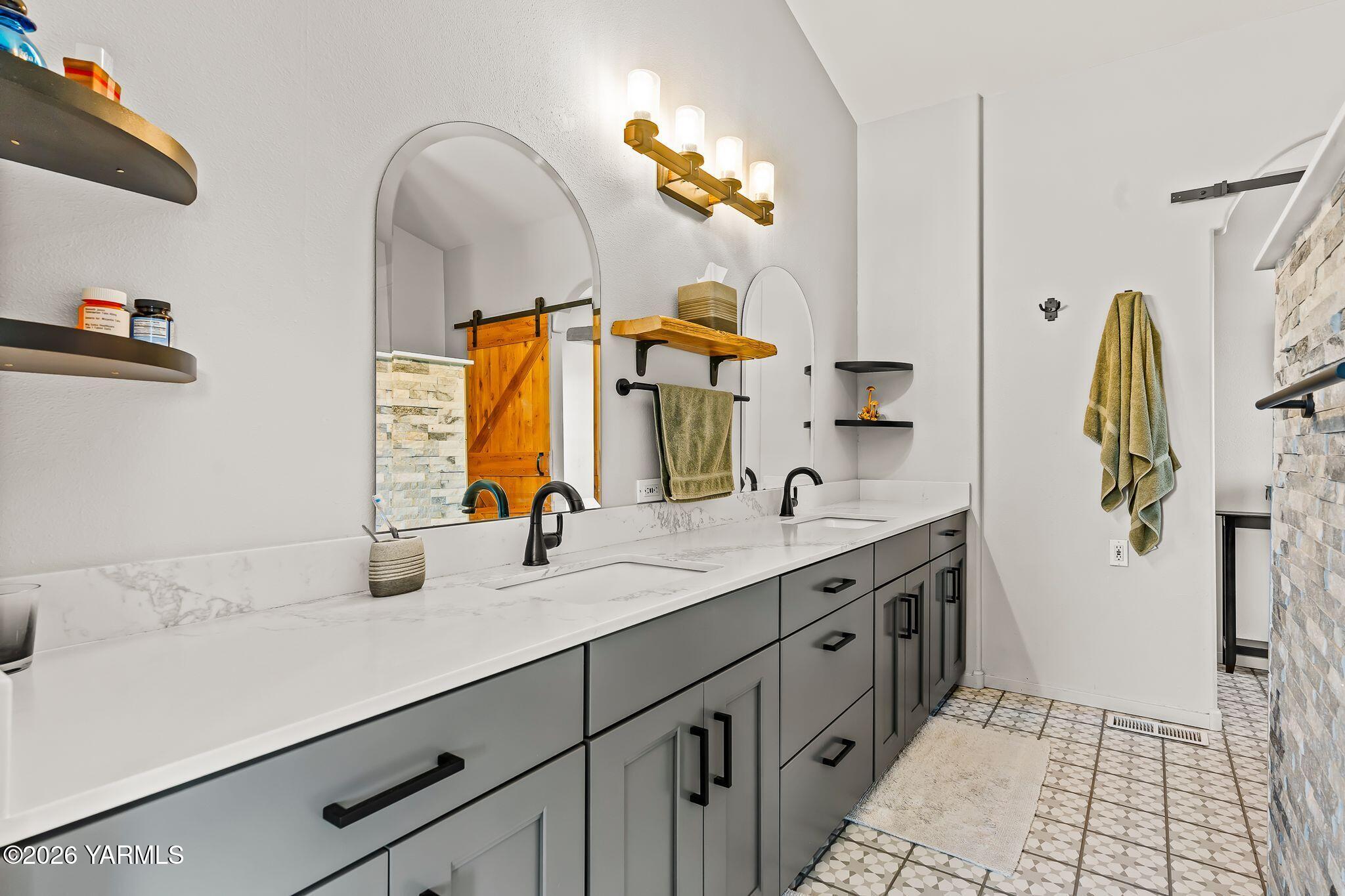 2131 Fork Road South Yakima, WA 98903 - Photo 26 of 49 42_2131 South Fork Rd-25