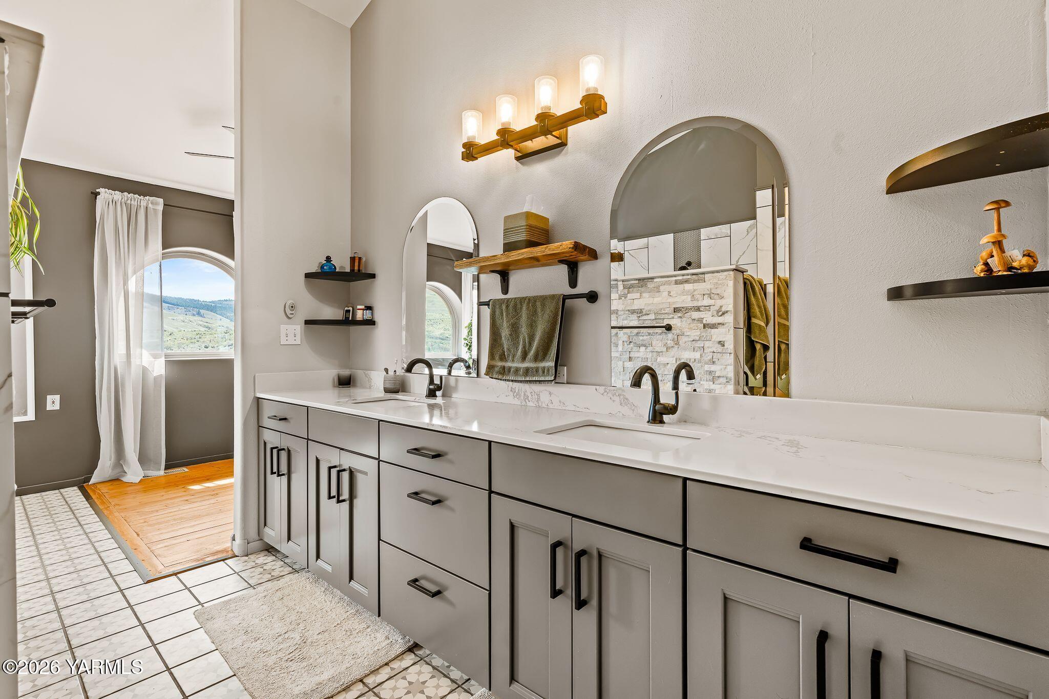 2131 Fork Road South Yakima, WA 98903 - Photo 27 of 49 43_2131 South Fork Rd-26