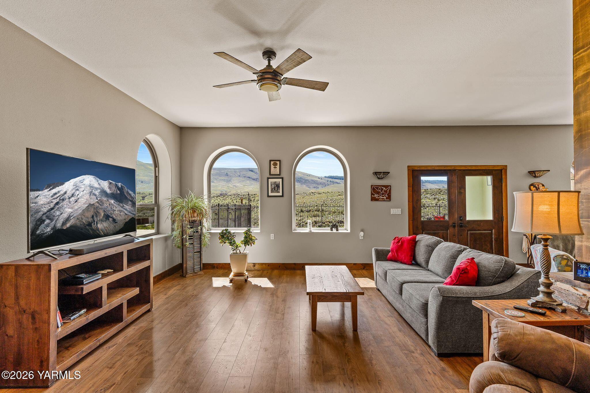 2131 Fork Road South Yakima, WA 98903 - Photo 6 of 49 22_2131 South Fork Rd-5 copy