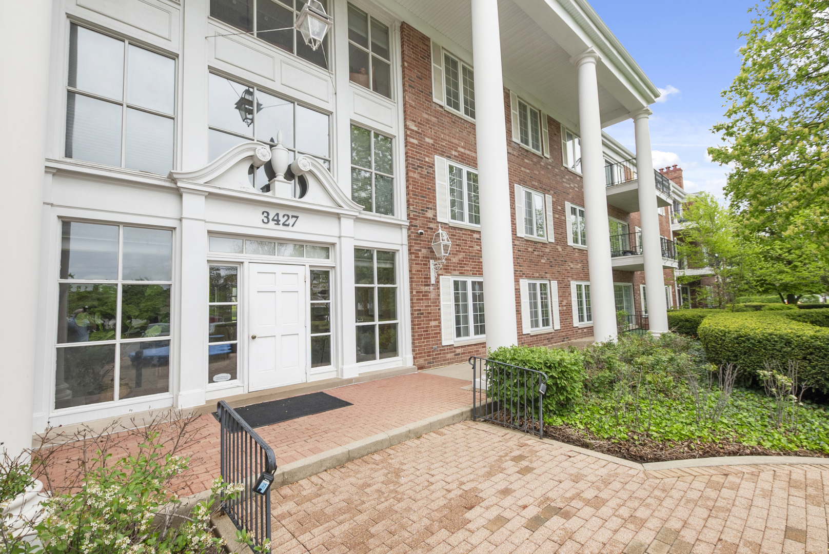 3427 Vollmer Road, Unit 309 Flossmoor, IL 60422 - Photo 2 of 22