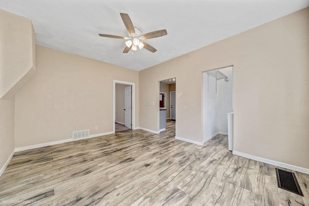 2023 West Sharp Avenue Spokane, WA 99201 - Photo 9 of 30