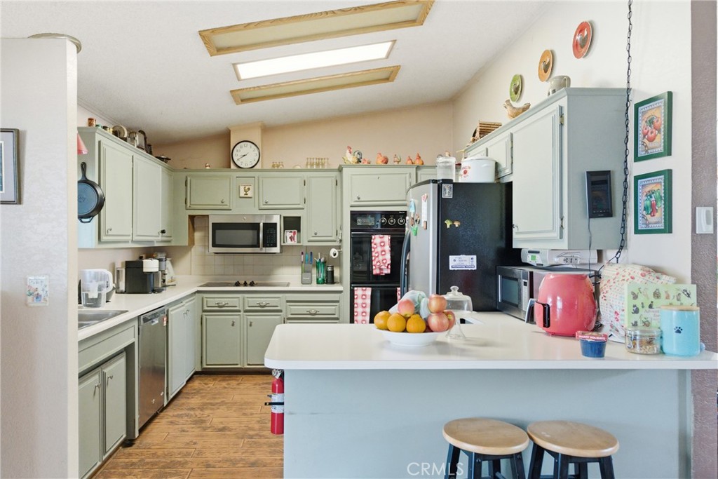 2170 Avenida Redondo Santa Maria, CA 93458 - Photo 14 of 45 KITCHEN