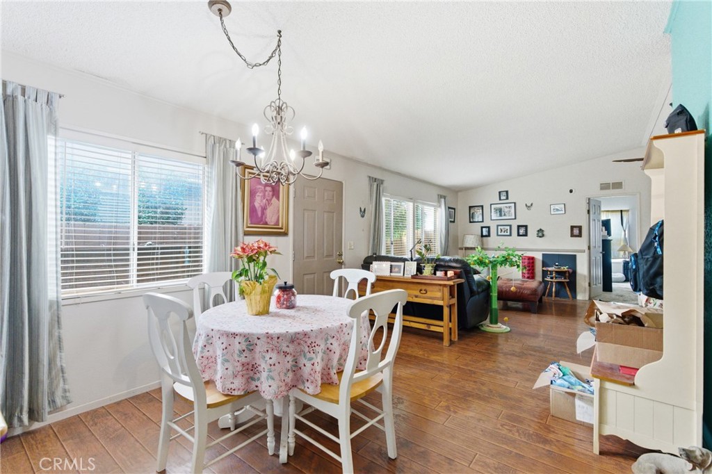 2170 Avenida Redondo Santa Maria, CA 93458 - Photo 8 of 45 DINING AREA