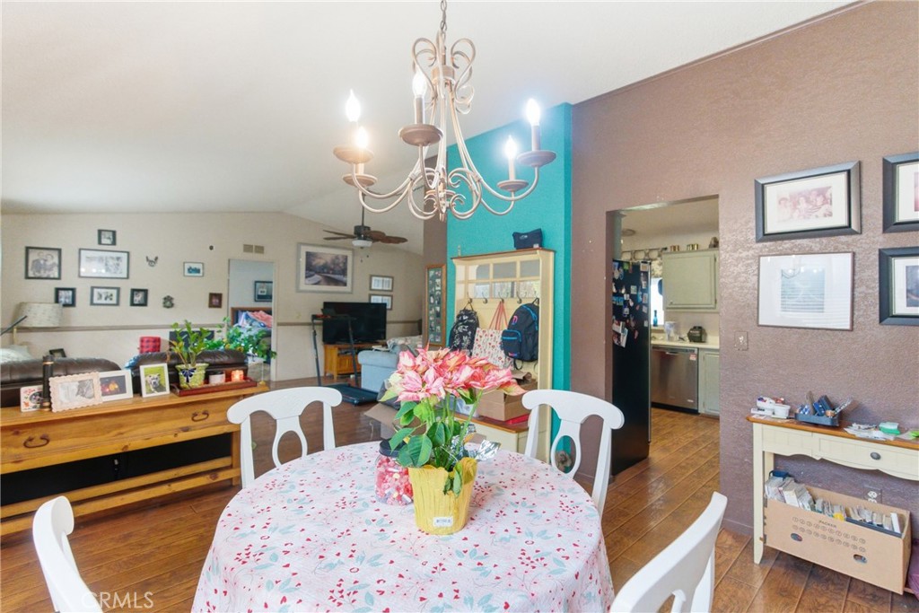 2170 Avenida Redondo Santa Maria, CA 93458 - Photo 9 of 45 DINING AREA
