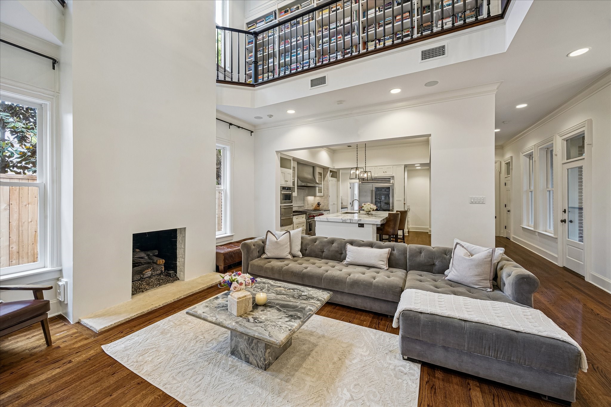 2368 Timber Lane Houston, TX 77027 - Photo 14 of 44