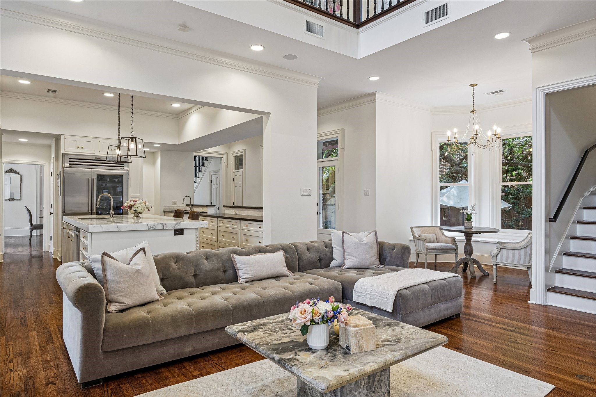 2368 Timber Lane Houston, TX 77027 - Photo 4 of 44