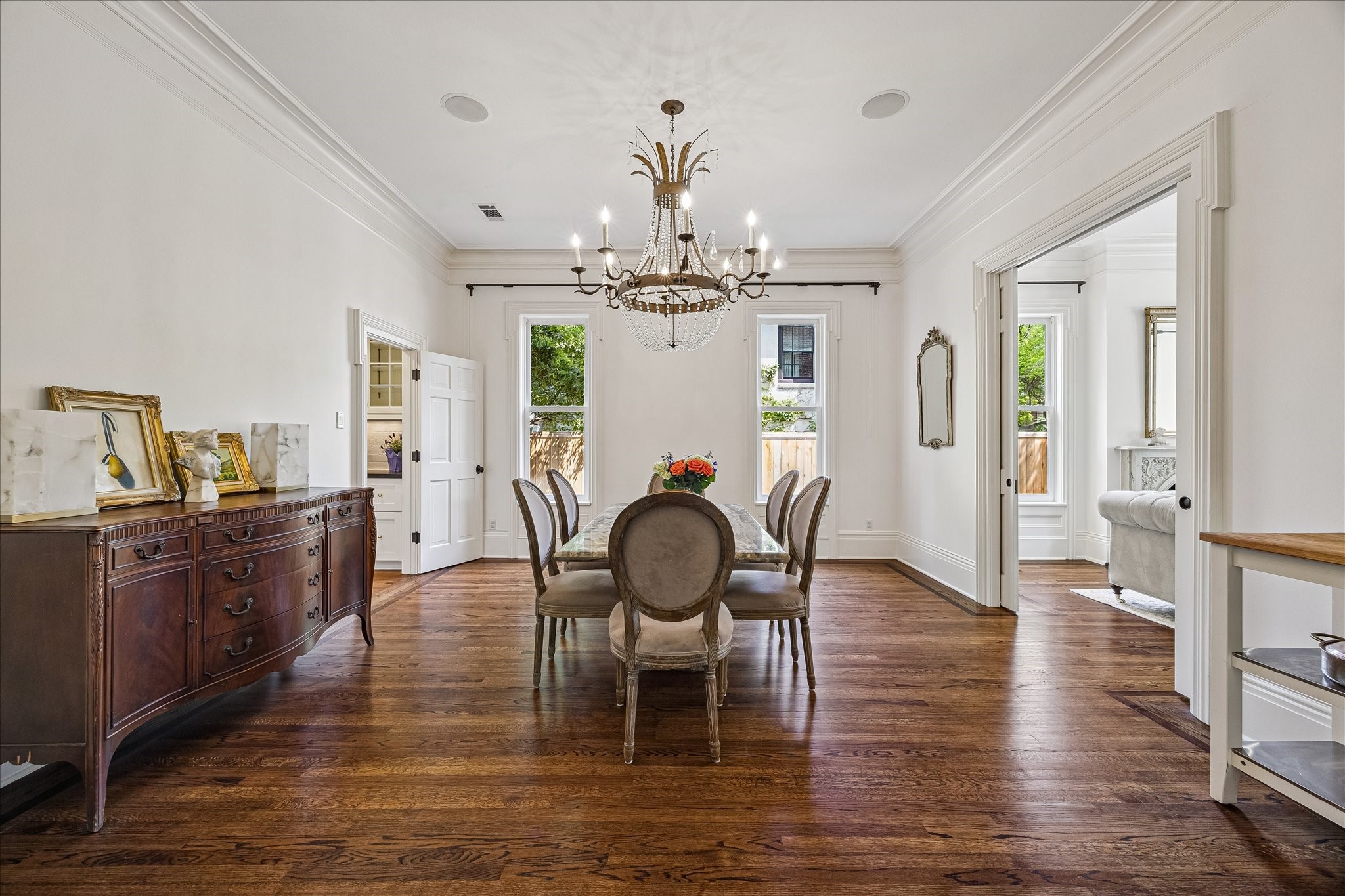 2368 Timber Lane Houston, TX 77027 - Photo 7 of 44