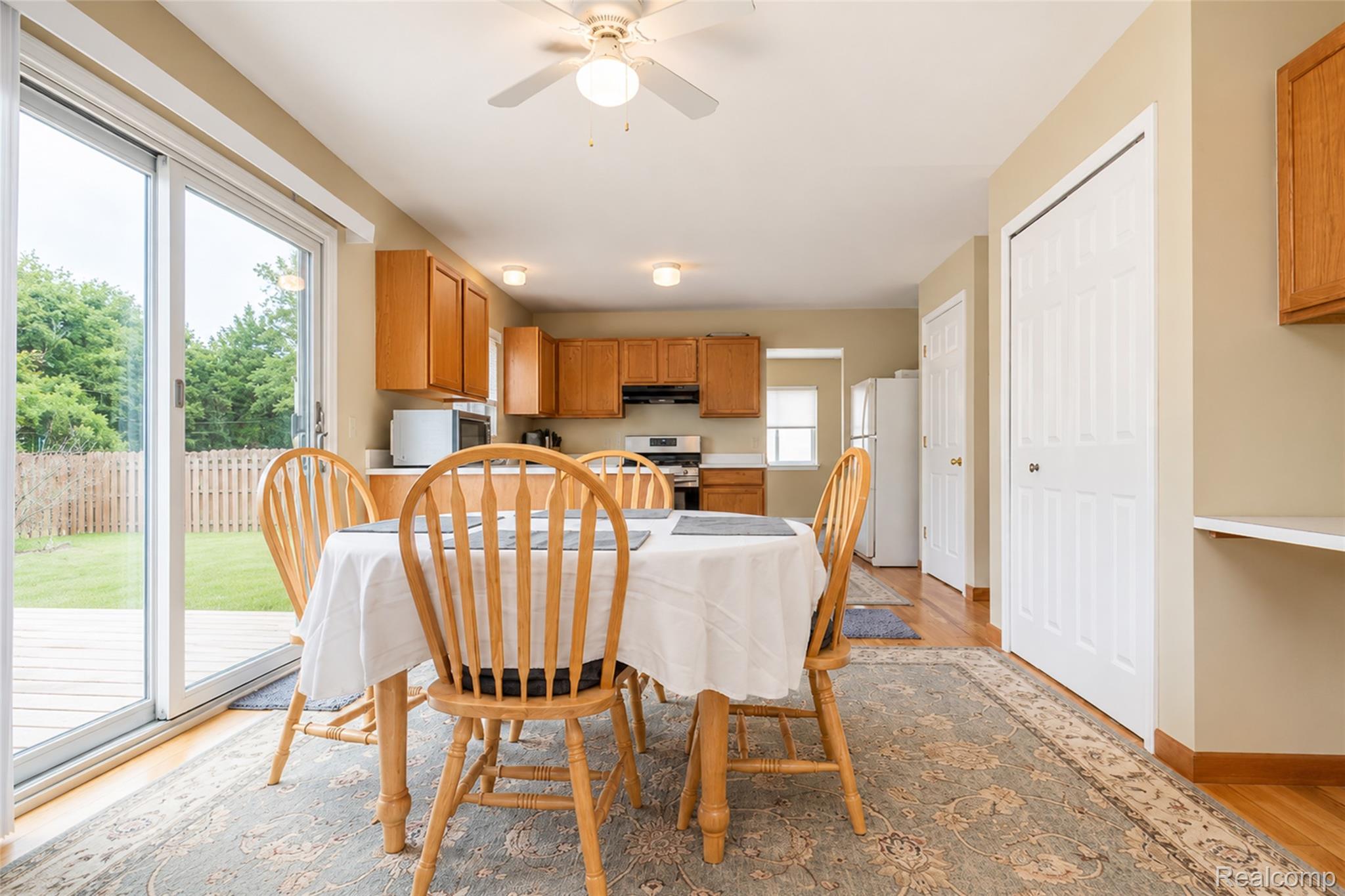 41585 Cherry Hill Road Canton, MI 48188 - Photo 18 of 43 B-41585 Cherry Hill Rd , canton-13.jpg