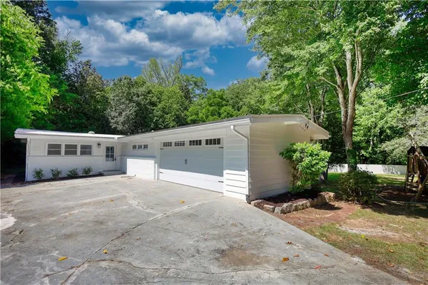 $699,000 | 2143 Melante Drive Northeast, Atlanta, GA 30324