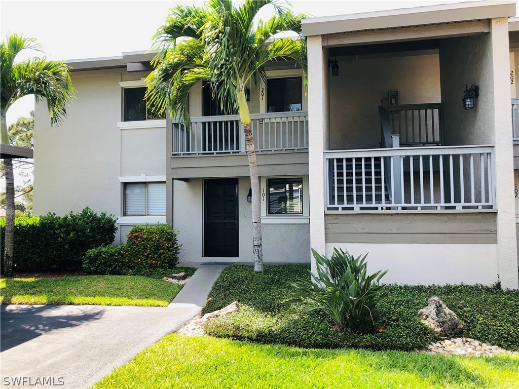 16540 Partridge Club Road, Unit 101 Fort Myers, FL 33908 - Photo 4 of 29 Gallery Image 4