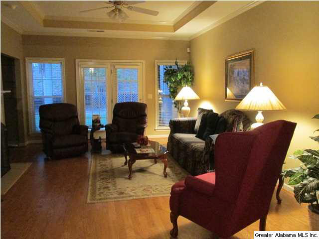 309 Cove Circle Pelham, AL 35124 - Photo 7 of 10