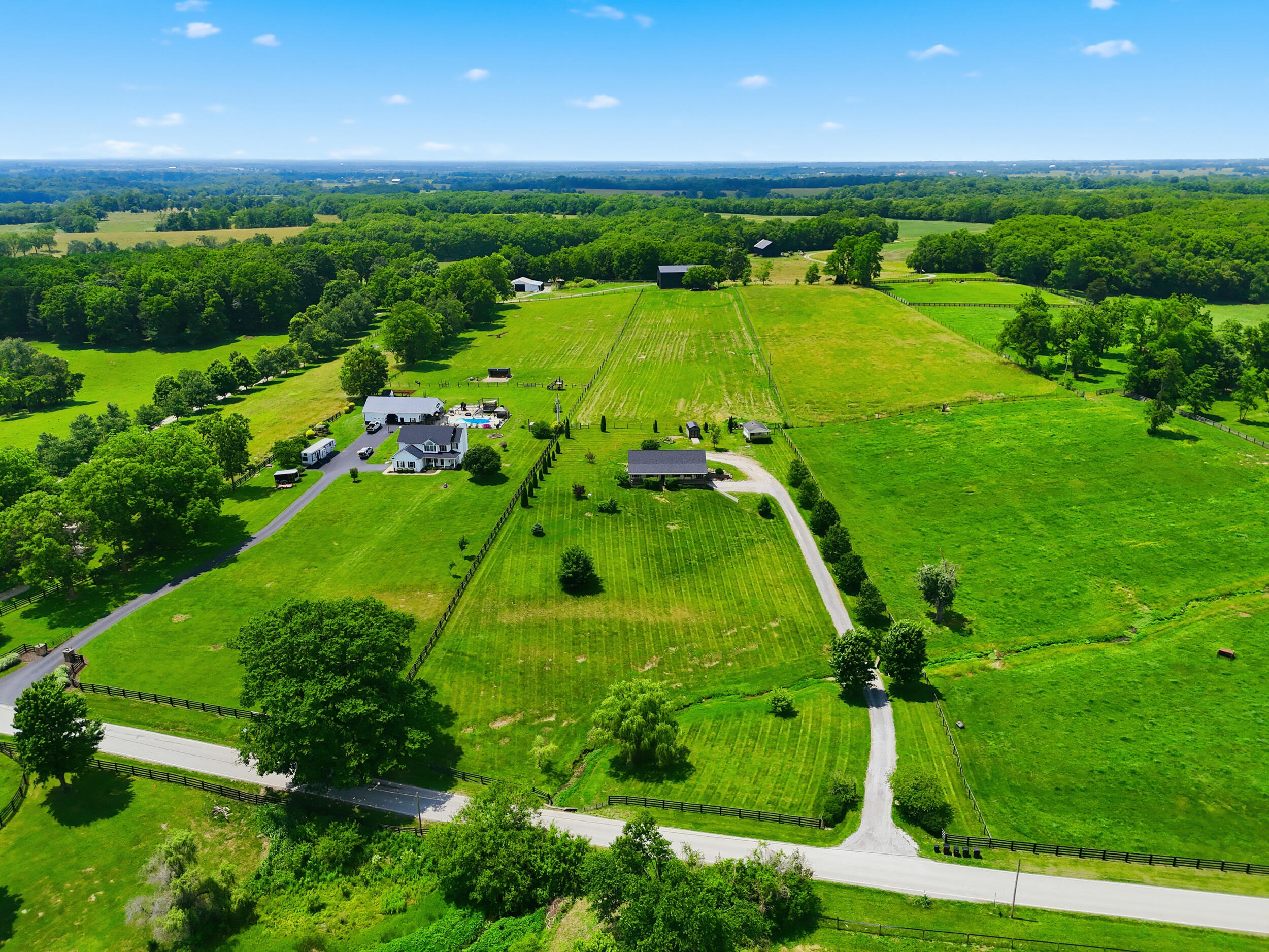 550 College Road Paris, KY 40361 - Photo 34 of 36 38_dji_fly_20260610_143042_0193_17811168