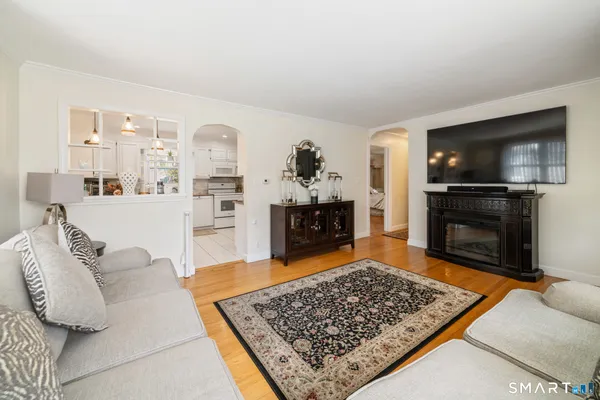 $374,900 | 23 Highland Avenue, Seymour, CT 06483