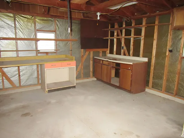 a view of a storage & utility room