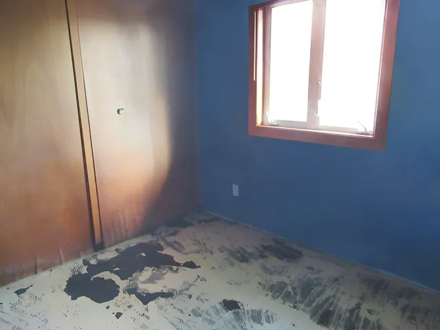 a view of a window in a room