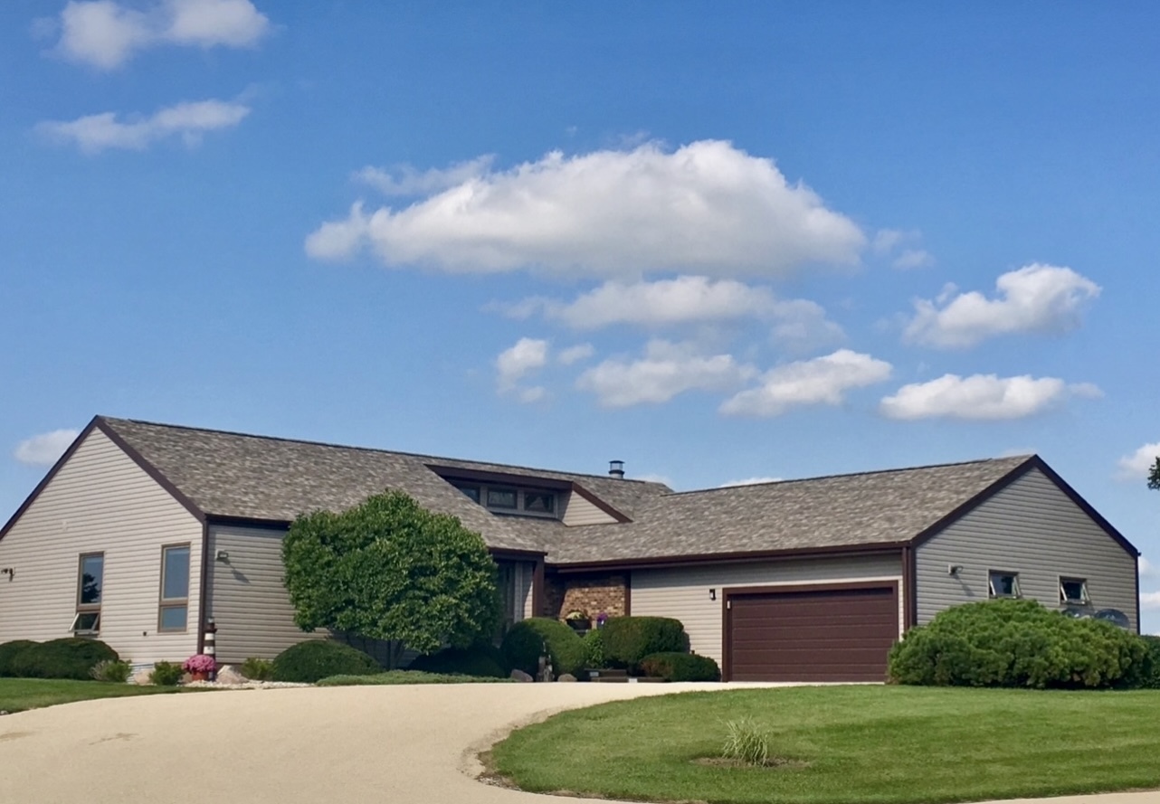 19720 Hebron Road Harvard, IL 60033 - Photo 41 of 41 a front view of a house with garden