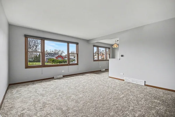 $430,000 | 4029 North Grant Street, Westmont, IL 60559