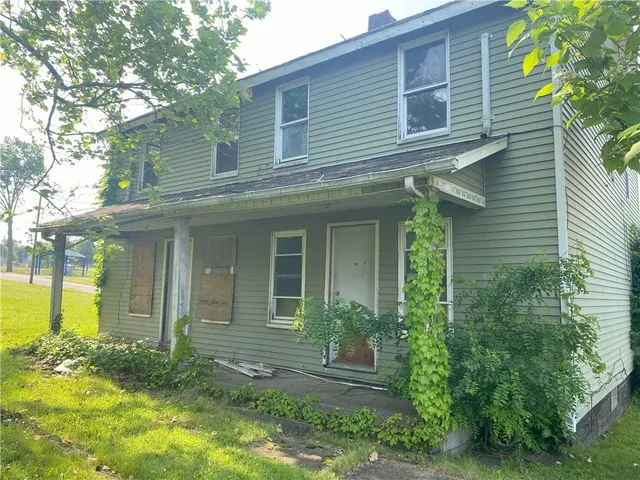 $31,700 | 306-308 Federal Street, Farrell, PA 16121